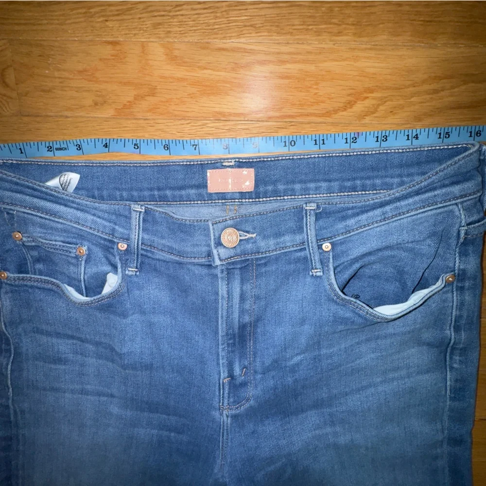 MOTHER The Twister Ankle Flare Jeans Across the Finish Line Size 32. Rise 10.5” - Picture 6 of 12